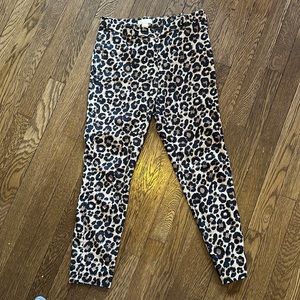 Stretchy leopard print pants